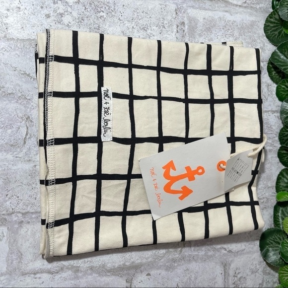 NOE & ZOE BERLIN Blanket Baby Black Grid NWT - Picture 1 of 6